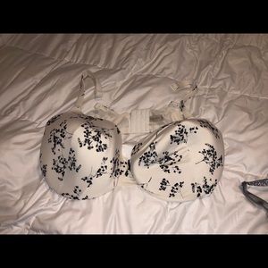 46DDD Cacique Bra